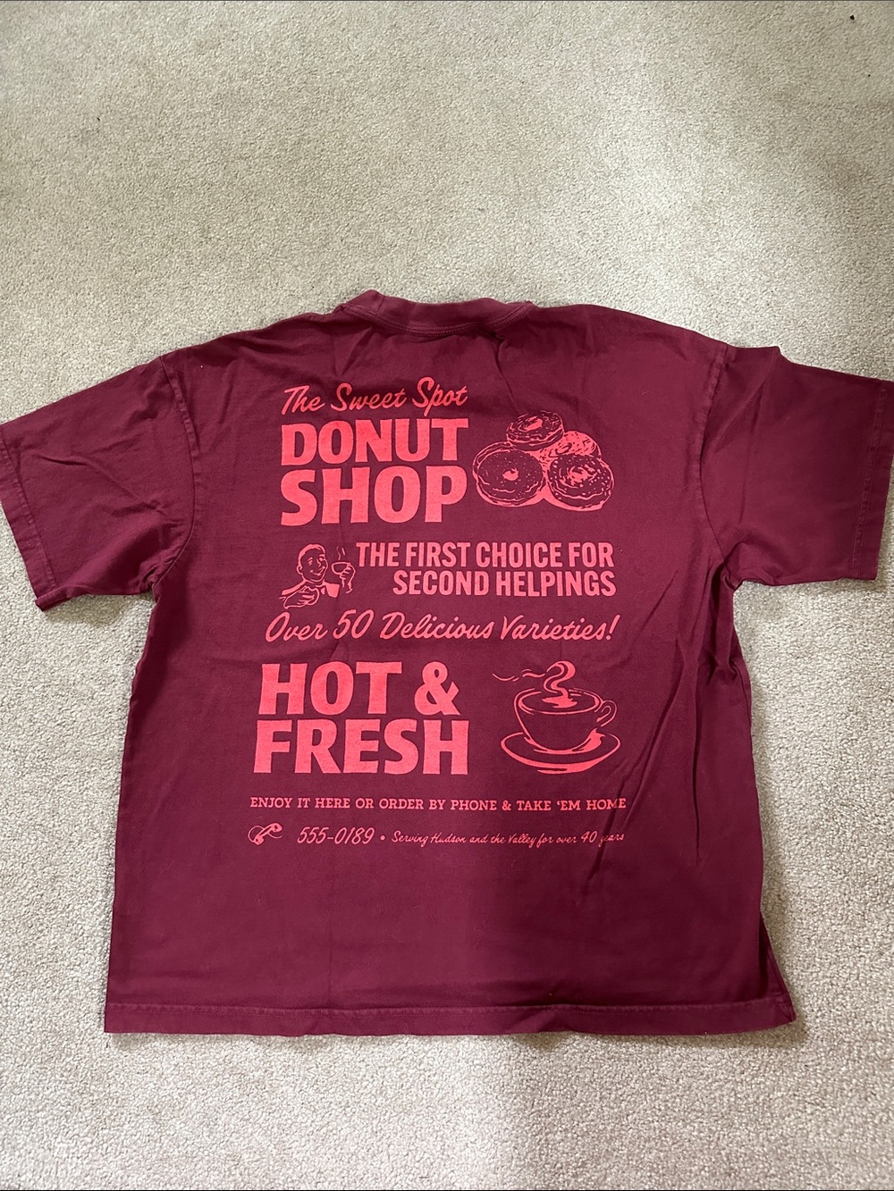 Donut Shop American Eagle Boxy Fit Graphic Tee in Maroon with Coral Print Medium